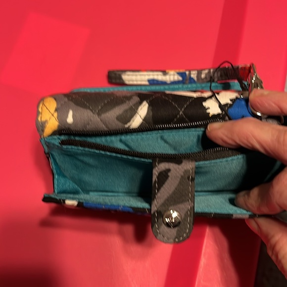 Vera Bradley tri fold splash floral wallet new  9x6 open 3x6 closed - Picture 3 of 4